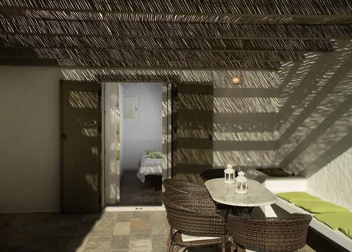 Skiathos Holidays Suites & Villas