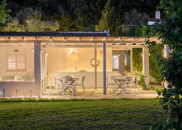 Skiathos Holidays Suites & Villas