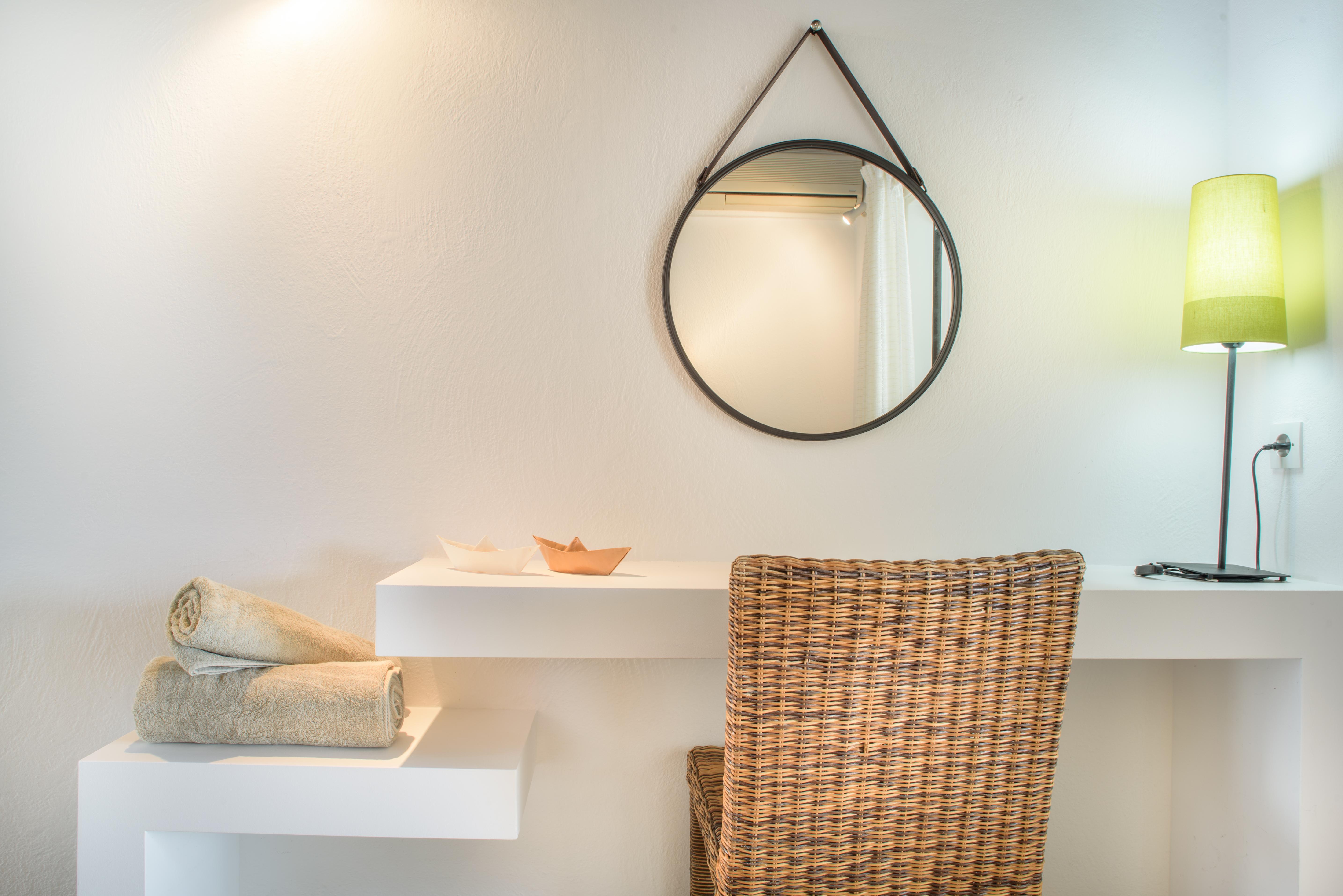 Skiathos Holidays & 3* Vromolimnos