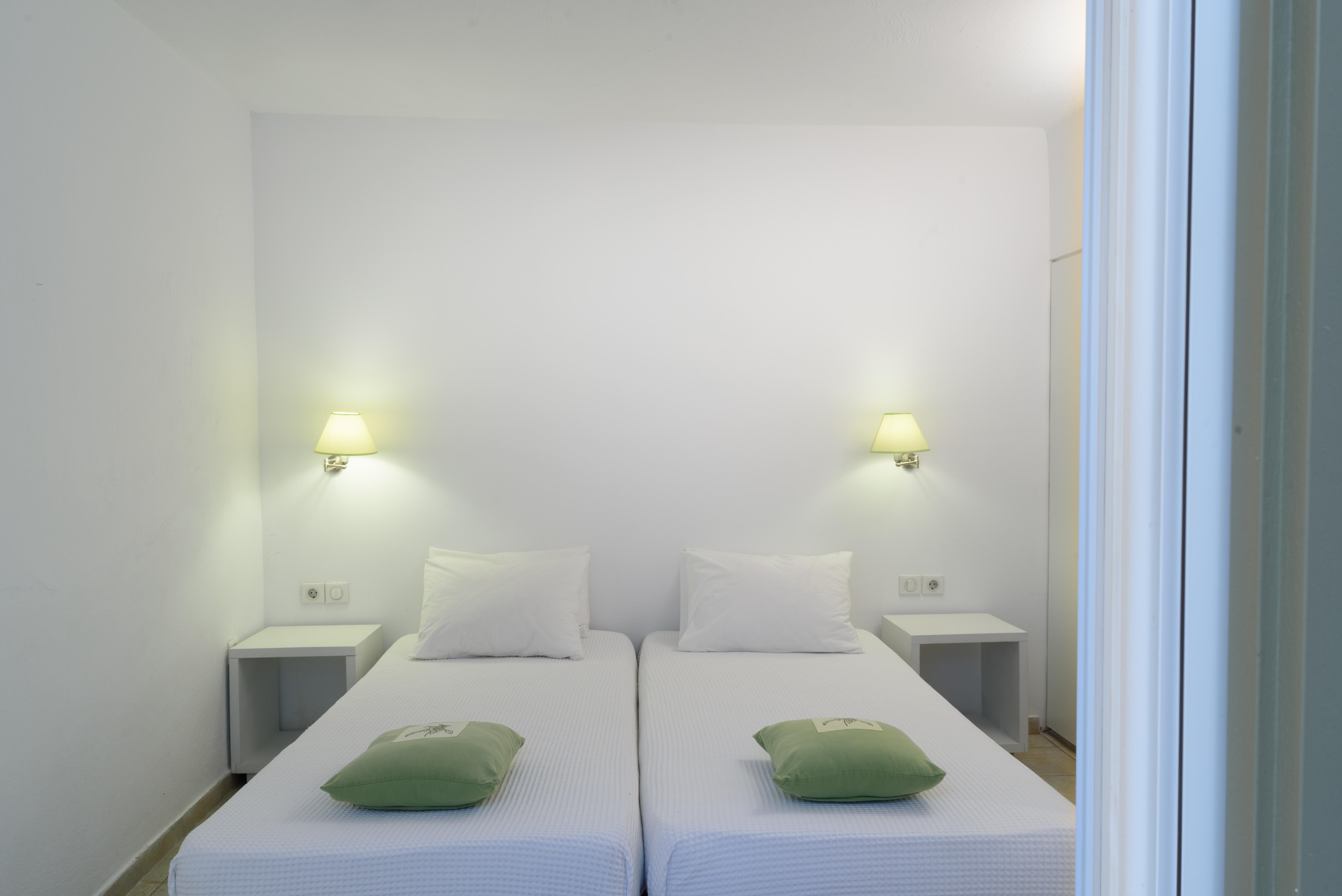 Skiathos Holidays & Aparthotel